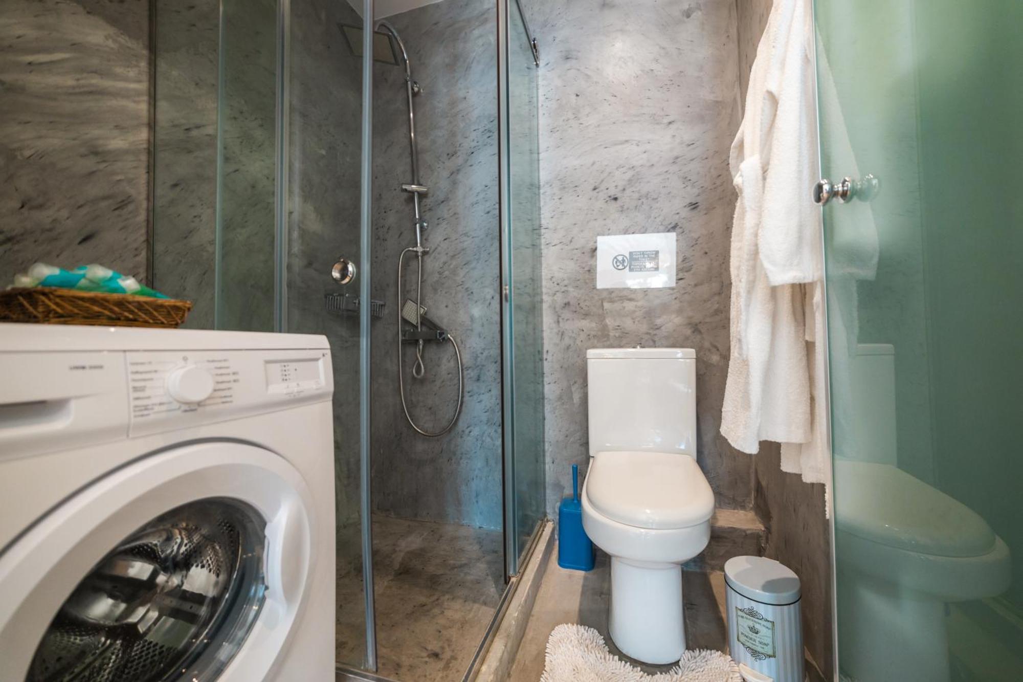 Apartment In Glyfada Center アテネ エクステリア 写真