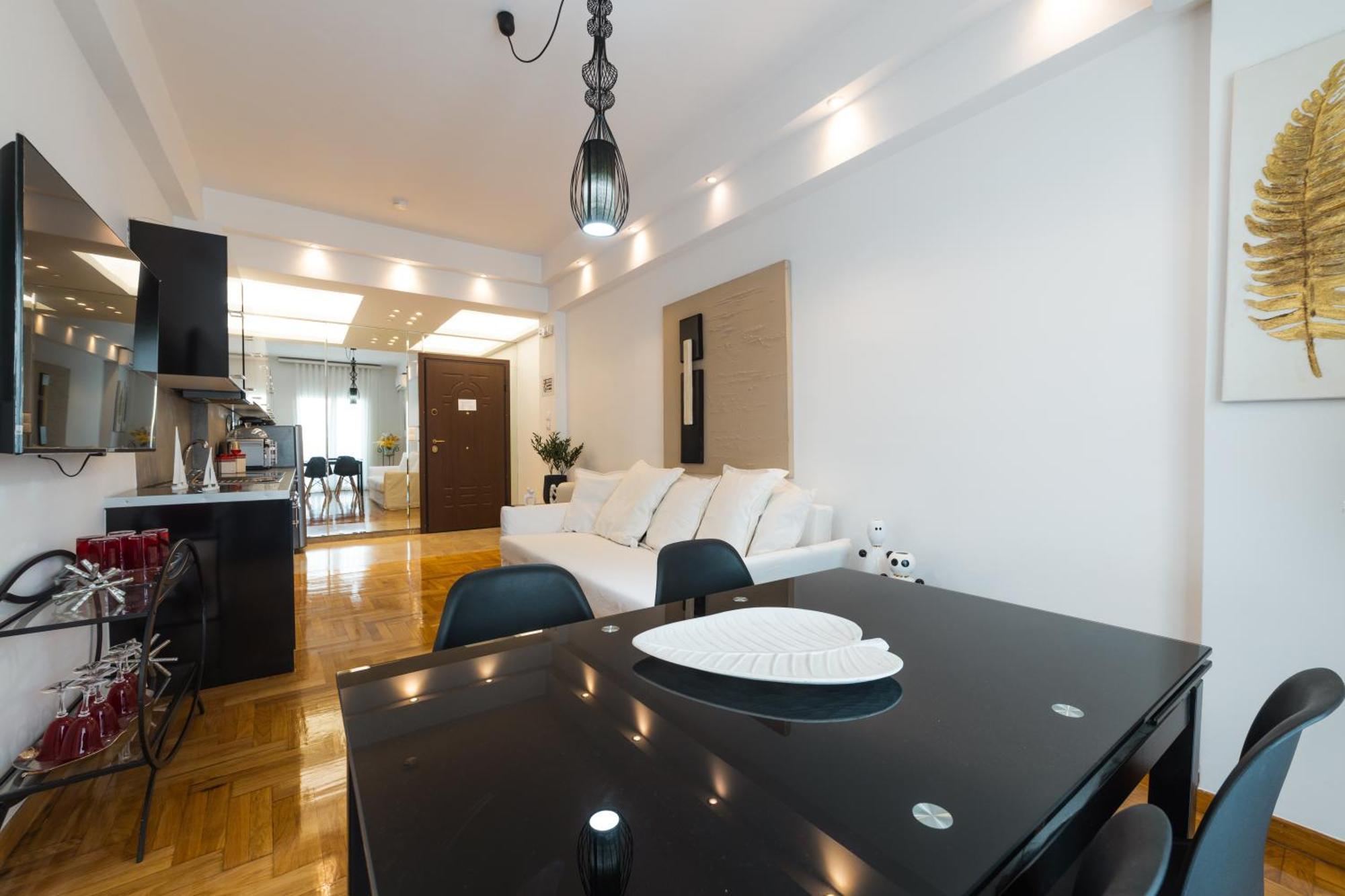 Apartment In Glyfada Center アテネ エクステリア 写真