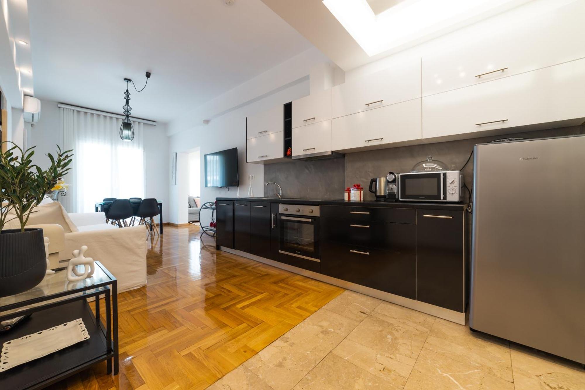 Apartment In Glyfada Center アテネ エクステリア 写真