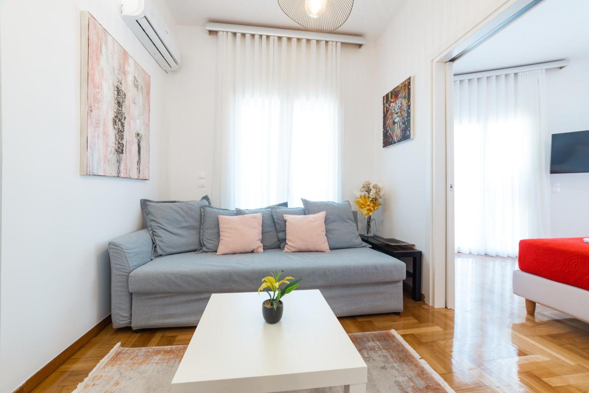Apartment In Glyfada Center アテネ エクステリア 写真