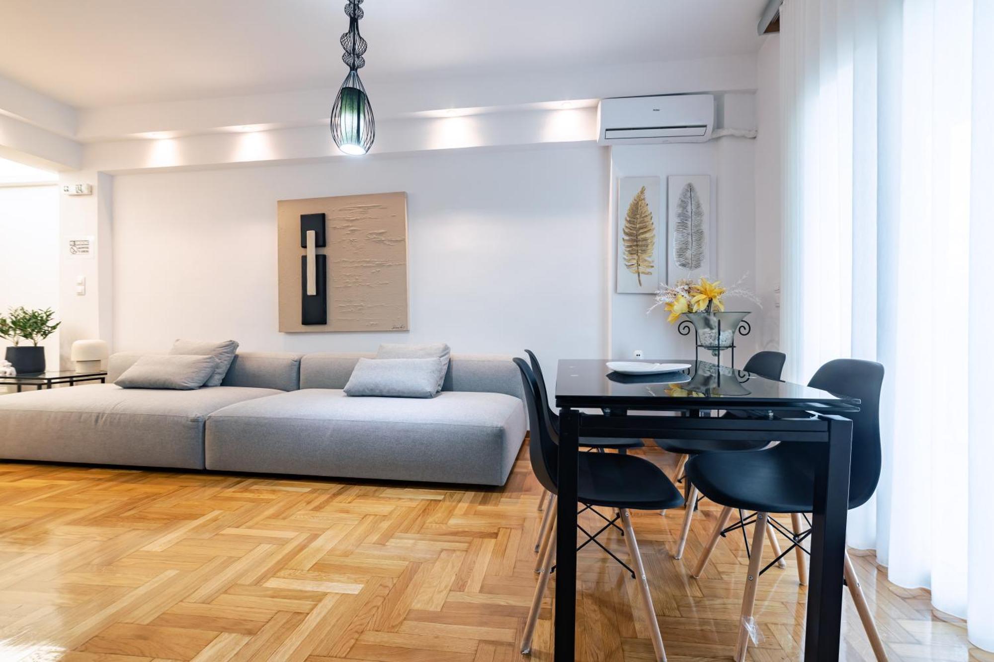 Apartment In Glyfada Center アテネ エクステリア 写真