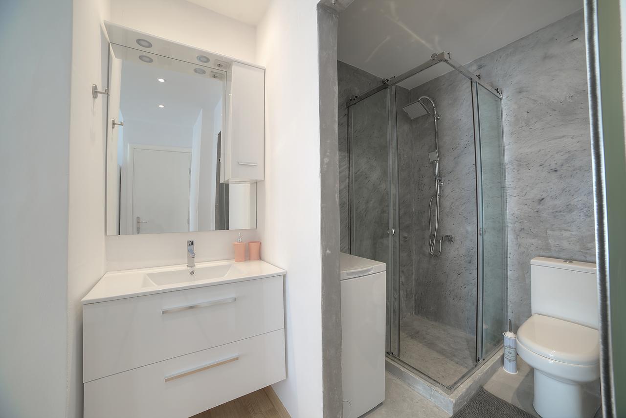 Apartment In Glyfada Center アテネ エクステリア 写真